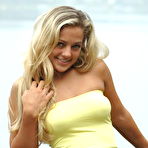 Pic of Hot Blonde Teen Girl