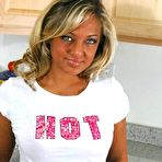Pic of Hot Blonde Teen Girl