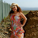 Pic of AllOver30.com - Introducing 36 year old Sunshine