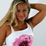 Pic of Hot Blonde Teen Girl