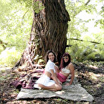 Pic of Abbraxa and Anna have outdoor fun