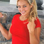 Pic of Hot Blonde Teen Girl