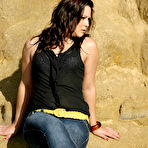 Pic of Hot babes for you to date