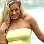 Pic of Hot Blonde Teen Girl