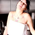 Pic of Jennique Adams shows natural juggs in kitchen @ Busty Cafe