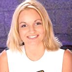 Pic of Busty Cafe for busty teen Missy