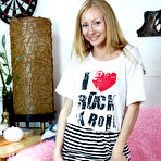 Pic of We Are Hairy Presents Free Thumbnailed Gallery
