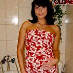 Pic of young slut loves to fuck her uncle