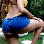 Pic of Blond t-grl plays with girl shaft