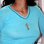Pic of Real indian houswives stripping their clothes off @ desipapa.com