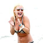 Pic of Elisha Cuthbert