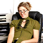 Pic of AllOver30.com Free Gallery featuring Delilah