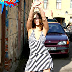 Pic of CutiesFlashing - free flashing/public photo galleries