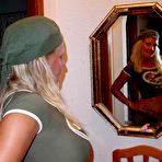 Pic of WifeBucket.com - Real submitted pics of amateur housewives from nextdoor!