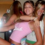 Pic of Pictures of sexy amateur girlfriends posing on cam