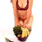 Pic of John B. Root : First time girls gone nuts !