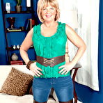 Pic of 40SomethingMag.com - Elara Elis - Wife, mom and first-timer
