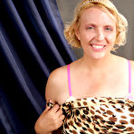 Pic of JustNips.Com Everyday AMATEURS Totally Nude EXCLUSIVE