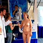 Pic of Nude-in-Public