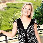 Pic of AllOver30.com - Introducing 30 year old Hannah S