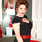 Pic of 40SomethingMag.com - Bea Cummins - Bea At 70