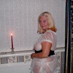 Pic of REAL MATURE AMATEURS - by homemadejunk.com