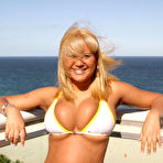 Pic of Mike Owns Brazillian Booty!