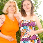 Pic of Mature lesbian doing a hairy teen