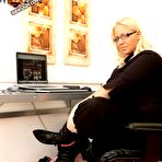 Pic of BBWLADY - free footfetish and facesitting, trampling pics on BDSMBook.com