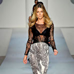Pic of Jennifer Hawkins sexy Myer Spring Summer runway shots