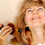 Pic of LadiesKissLadies :: Maria&Deborah tongue kissing chicks