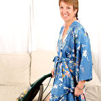 Pic of AllOver30.com - Introducing 45 year old Embers