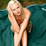 Pic of Big jugs Tarra White using a dildo toy to fuck her pussy