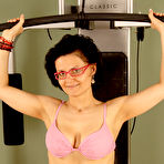 Pic of AllOver30.com - Introducing 41 year old Honey S