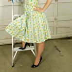 Pic of  Leggy stocking girls in full fashioned stockings