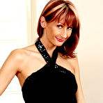 Pic of Mature Pictures Featuring 32 Year Old Erica H From AllOver30