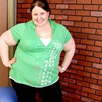 Pic of Chubby Loving - Juicy Fat Bigtit Hottie Gets Naked