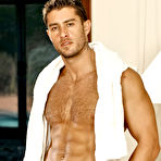 Pic of codycummings presents 