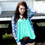 Pic of Freckles Is Hunting For Cowboys