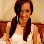 Pic of Brooke Skye - Brooke is fingering herself!