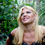 Pic of Hot tranny babe squirts her load