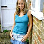 Pic of OnlyMelanie.com Melanie Walsh UK Page 3 model solo girl stockings model