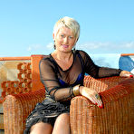 Pic of Mature Pictures Featuring 44 Year Old Sally T From AllOver30
