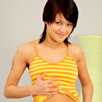 Pic of Make Teen Gape - Young Brunette Bonny Anderson Anal Rammed