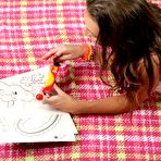 Pic of Молоденкая художница >> порно фото на ШпилиВили