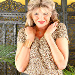 Pic of AllOver30.com - Introducing 50 year old Jill