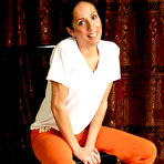 Pic of Mature Pictures Featuring 32 Year Old Sandy M From AllOver30