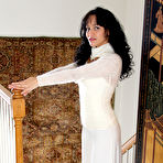 Pic of Mature Pictures Featuring 39 Year Old Liza Rene From AllOver30