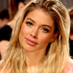 Pic of :: Largest Nude Celebrities Archive. Doutzen Kroes fully naked! ::