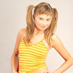 Pic of Юные шалости >> порно фото на ШпилиВили